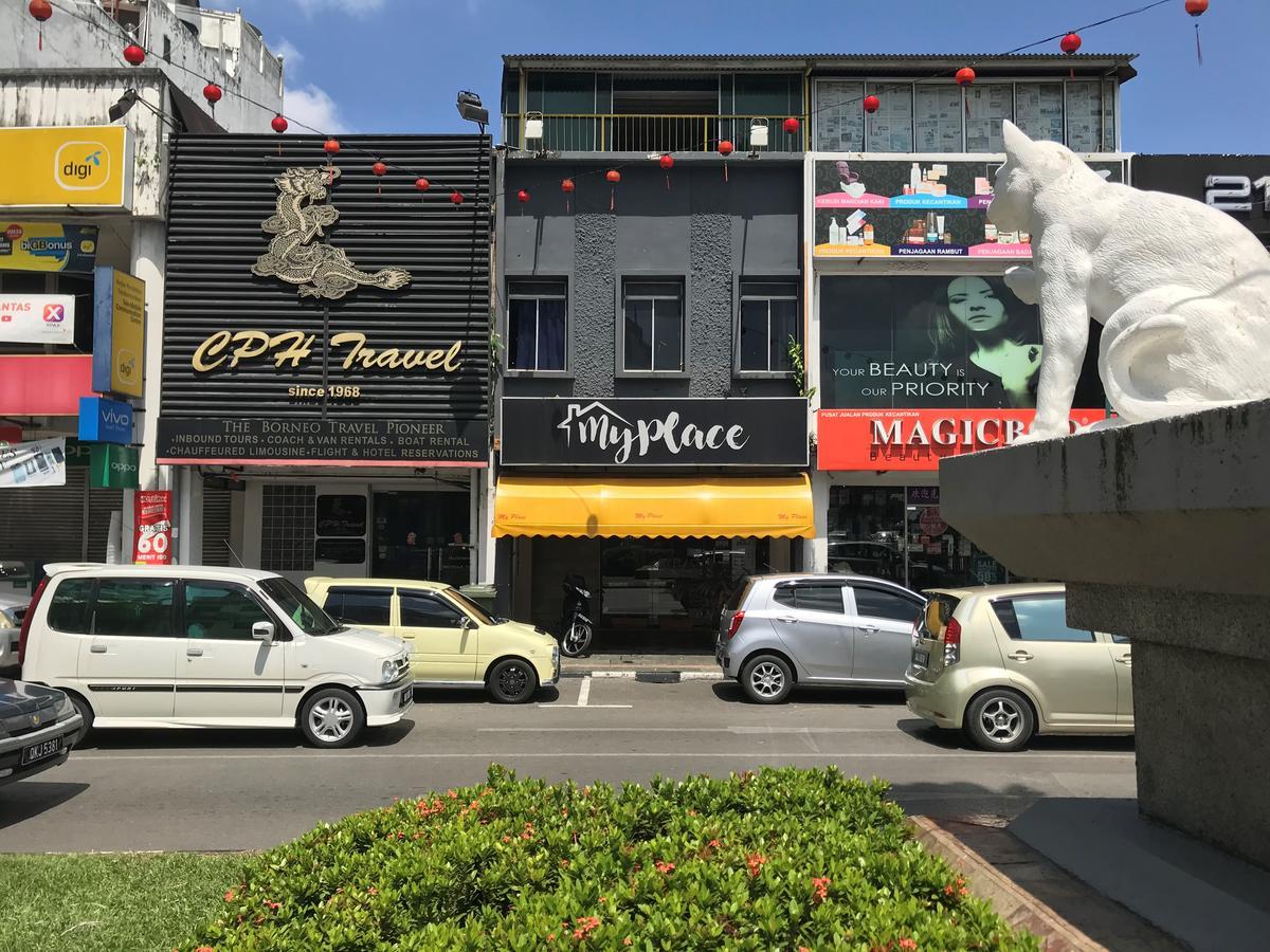 My Place Hotel & Lodge Kuching Esterno foto