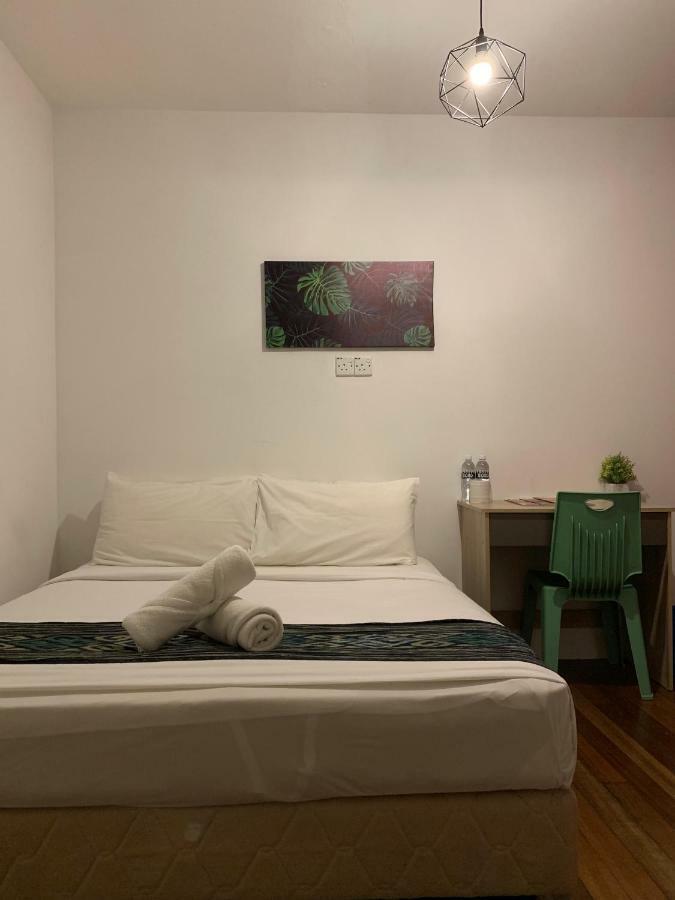 My Place Hotel & Lodge Kuching Esterno foto